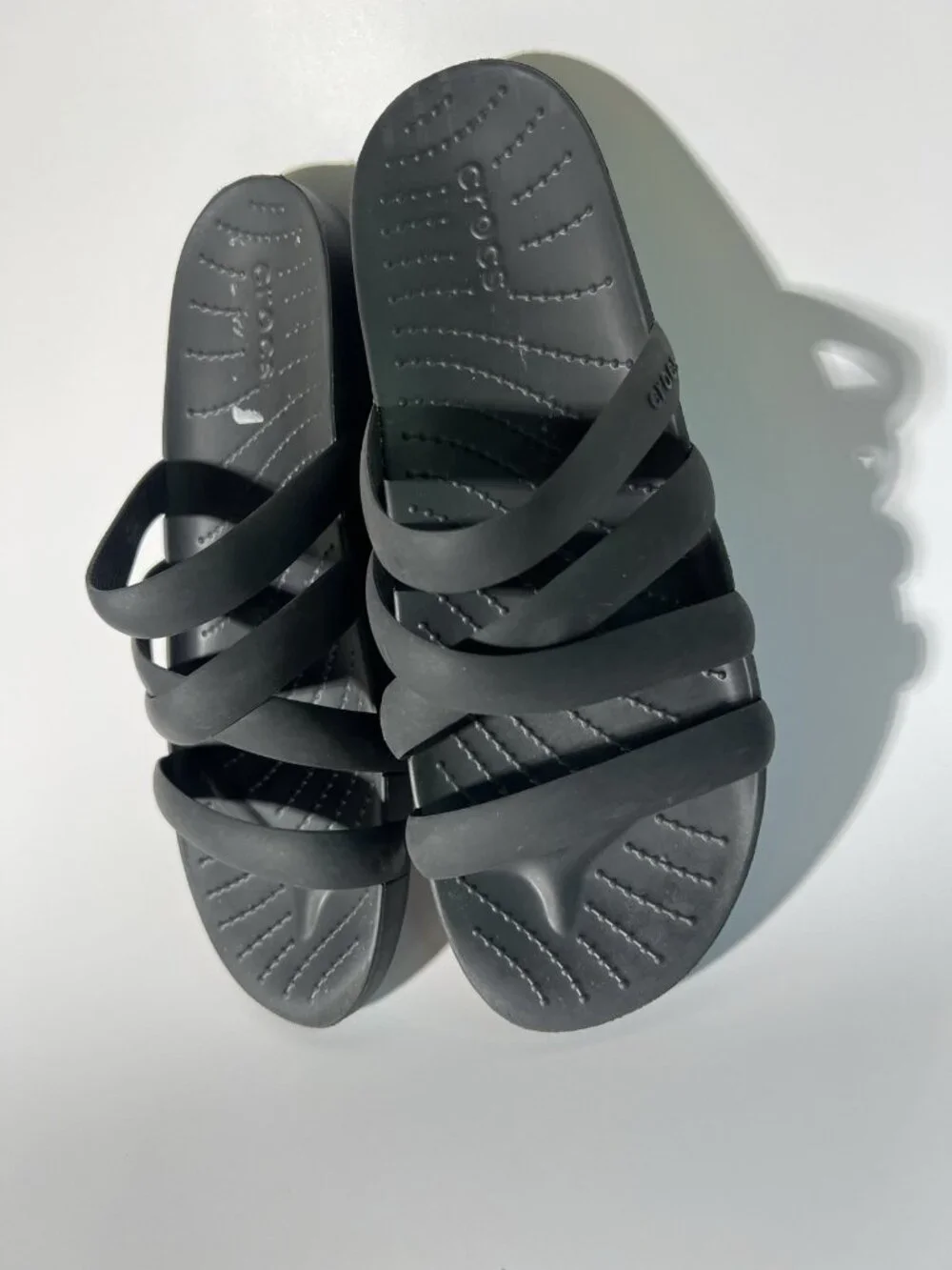 CROCS Patricia Black Sandal Flip Flop Womens Size 8 Comfy Travel Beach - Picture 12 of 16